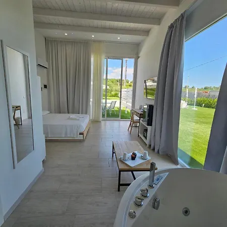 Pool Suite - Città Bianca-2